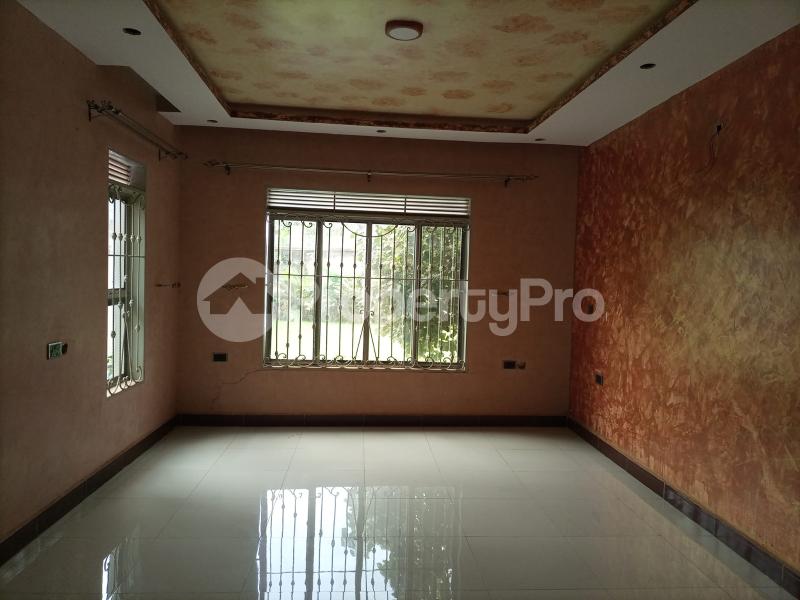 3 bedroom Apartment Block Apartment for rent Kira road Kira Wakiso Central - 5