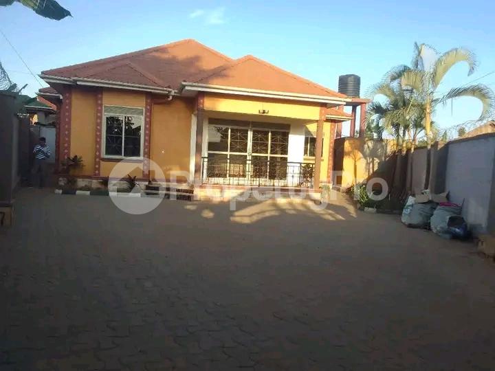 4 bedroom Bungalow Apartment for rent Naalya  Kampala Central - 0