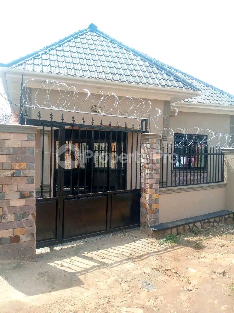 2 bedroom Bungalow Apartment for rent Wapewo off Gayaza road  Gayaza Wakiso Central - 4