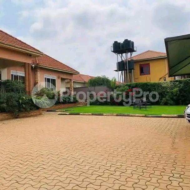 6 bedroom Bungalow Apartment for rent Najjera road  Kampala Central Kampala Central - 5