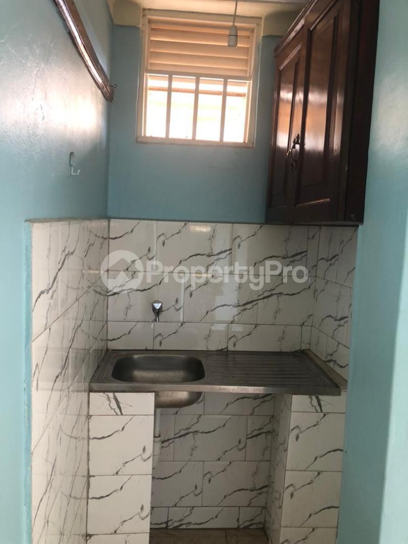 1 bedroom mini flat  Apartment Block Apartment for rent Mutungo mbuya  Mbuya Kampala Central - 3