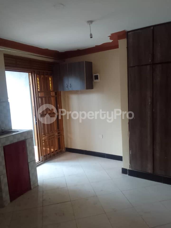 1 bedroom mini flat  Studio Apartment for rent Mbuya road mutungo  Mbuya Kampala Central - 1