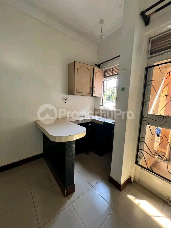 1 bedroom mini flat  Bungalow Apartment for rent Munyonyo gaba road  Kansanga Kampala Central - 1