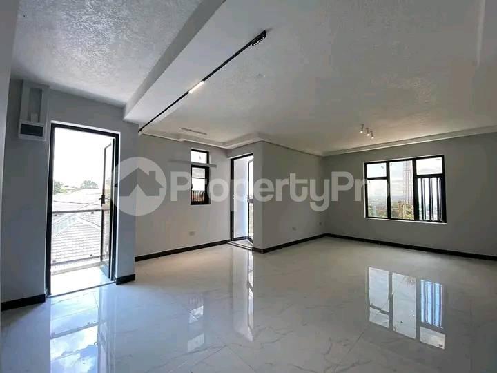 1 bedroom mini flat  Apartment Block Apartment for rent Kisaasi road Kisaasi Kampala Central - 2