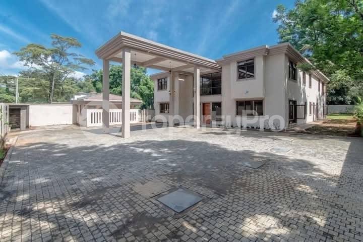 6 bedroom Flat&Apartment for sale Karen Nairobi