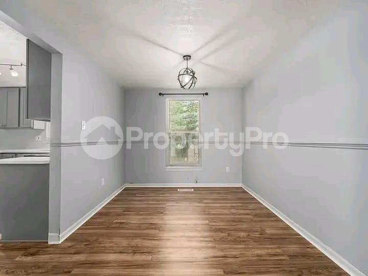 3 bedroom Bungalow Houses for rent Walking distance from shell Athi