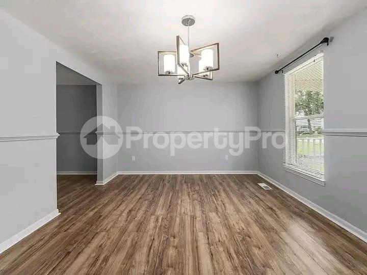 3 bedroom Bungalow Houses for rent Walking distance from shell Athi