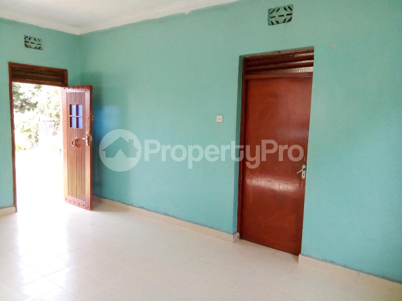 2 bedroom Bungalow Houses for rent Wigot Gardens, Konya Kajulu Kisumu