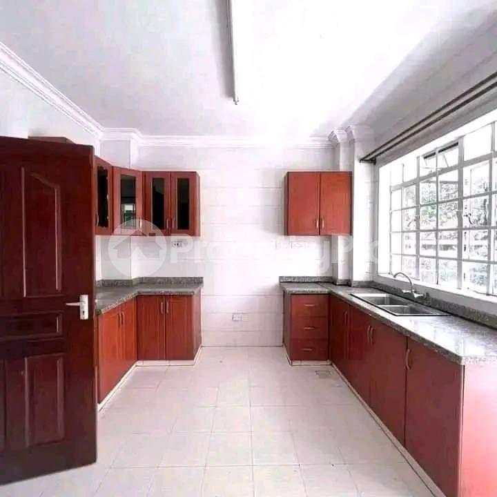 2 bedroom Townhouses Houses for rent Eastleigh South Nairobi (PID