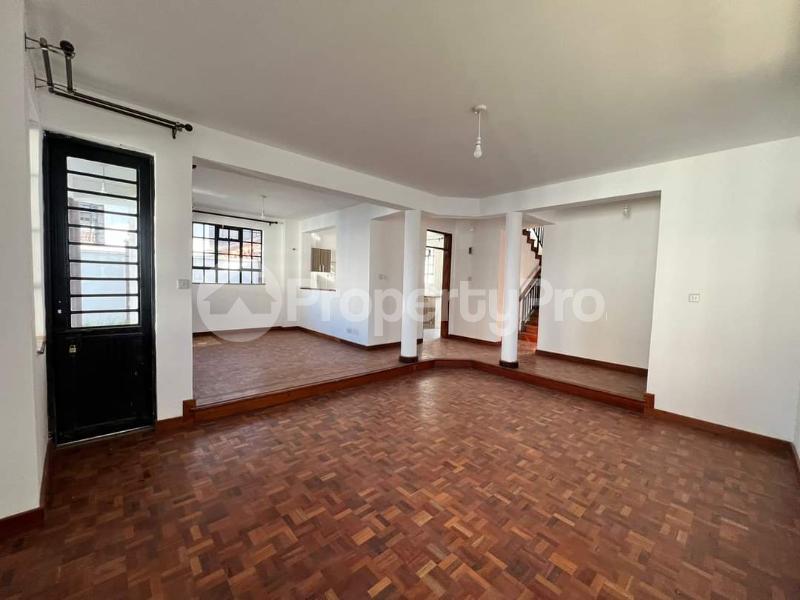 4 bedroom Bungalow Houses for rent Kizingo Mombasa - 0