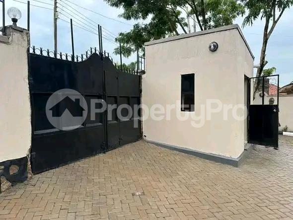 2 bedroom Apartment Block Apartment for rent Bunga Gaba road  Gabba Kampala Central - 1