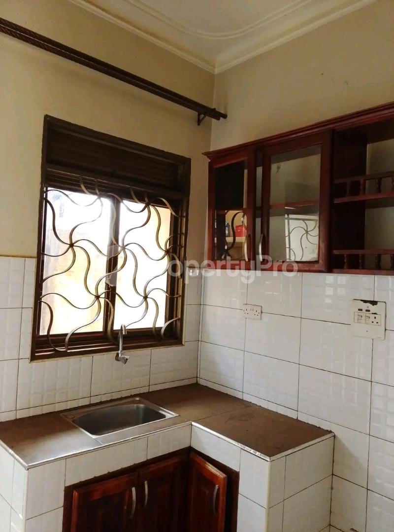 2 bedroom Bungalow Apartment for rent Mpererwe road  Kawempe Wakiso Central - 4