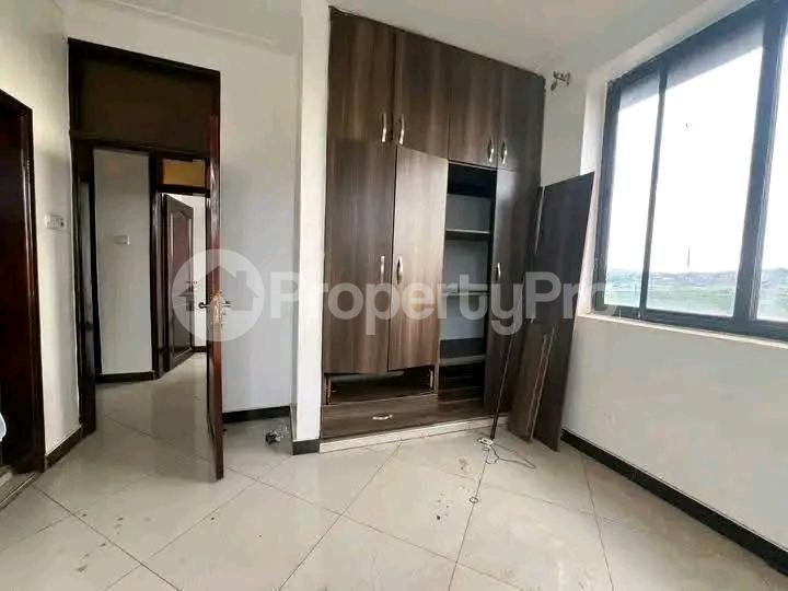 2 bedroom Apartment Block Apartment for rent Munyonyo road  Munyonyo Kampala Central - 5