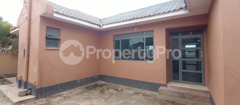 3 bedroom Bungalow Apartment for sale Namugongo road Kira Wakiso Central - 2