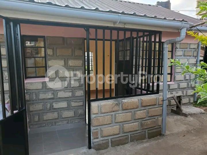 1 bedroom mini flat Houses for rent Matumbato lane Upper Hill Nairobi