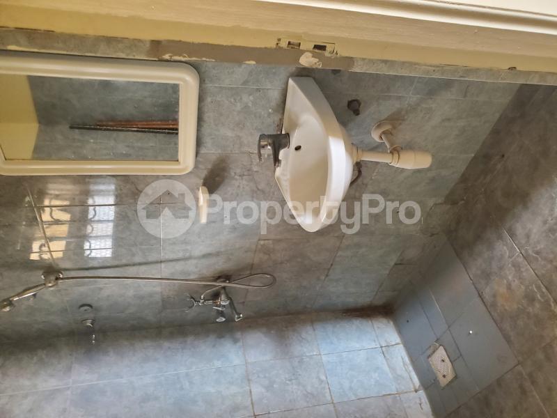 2 bedroom Bungalow Apartment for rent Kisaasi just After the round about..Ddungu zone on the Newly tarmaced road.  Kisaasi Kampala Central - 6