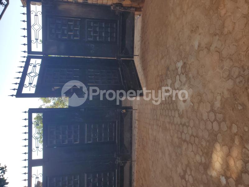 3 bedroom Apartment Block Apartment for rent Mukalazi Road Bukoto  Bukoto Kampala Central - 1