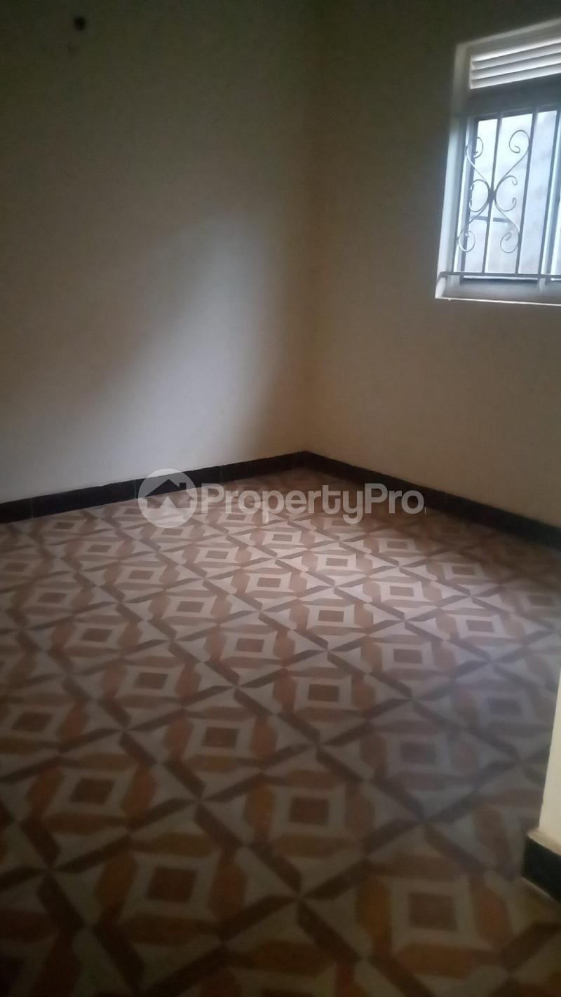 1 bedroom mini flat  Apartment Block Apartment for rent wampeewo road Gayaza Wakiso Central - 6