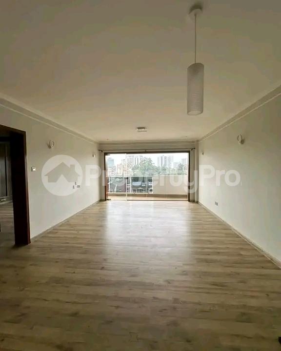 2 bedroom Bungalow Houses for rent Riverside drive Riverside Westlands