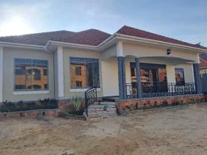 4 bedroom Bungalow Apartment for sale Najjera Road  Kampala Central Kampala Central