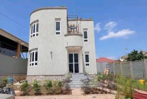 4 bedroom Apartment for sale Kira  Kampala Central