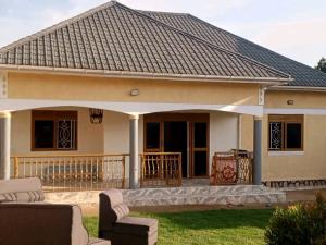 3 bedroom Villa for sale Matuga naluvule  Kawempe Wakiso Central