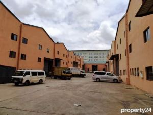 Warehouse Commercial Properties for rent Mombasa Road Nairobi