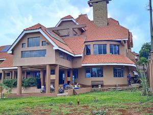 10 bedroom Flat&Apartment for sale Runda Nairobi