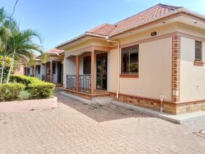 2 bedroom Bungalow Apartment for rent Kira road  Kira Wakiso Central