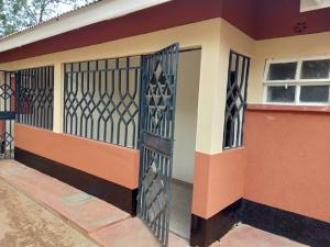 2 bedroom Townhouses Houses for rent Kituti Chache Kisii