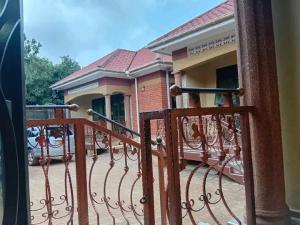2 bedroom Bungalow Apartment for rent Namugongo road  Kampala Central Kampala Central