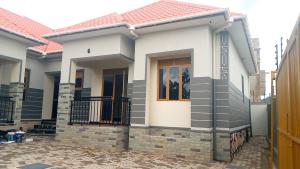 2 bedroom Bungalow Apartment for rent kasangati Kasanje Wakiso Central