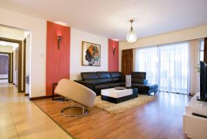 3 bedroom Flat&Apartment for rent South C Nairobi