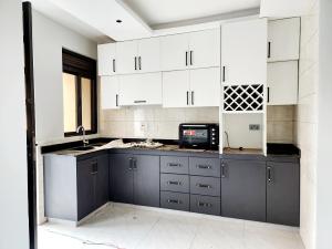 3 bedroom Apartment Block Apartment for rent Kyanja  Kisaasi Kampala Central