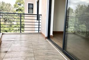 3 bedroom Flat&Apartment for sale Ruaka Nairobi