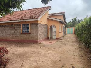 3 bedroom Bungalow Houses for rent Membley Ruiru