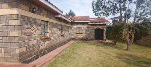 3 bedroom Bungalow Houses for rent Vct domain area Kiserian Kiserian