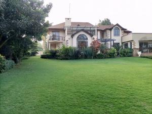 4 bedroom Houses for sale Runda Nairobi