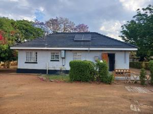 3 bedroom Houses for sale Kenilworth Suburb, Close to Sauerstown Police Station , Bulawayo  Northend Bulawayo North Bulawayo