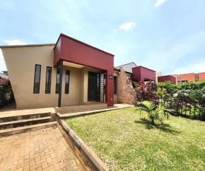 3 bedroom Apartment Block Apartment for rent kyanja road  Kampala Central Kampala Central