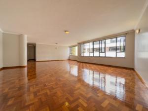 3 bedroom Flat&Apartment for rent Riverside Nairobi