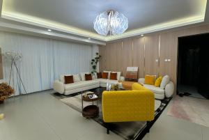 3 bedroom Flat&Apartment for sale Ndemi Road, Kilimani Nairobi