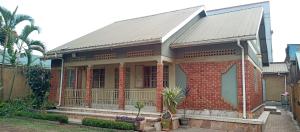 3 bedroom Villa for sale Kyaliwajjara town behind commercial plots Kampala Central Kampala Central