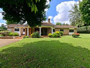 4 bedroom Bungalow Houses for rent Loresho Nairobi