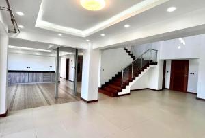 4 bedroom Flat&Apartment for sale Westlands Nairobi