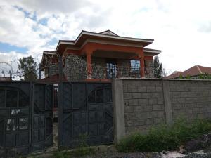 4 bedroom Townhouses Houses for sale Community Road Syokimau Athi RIver Machakos