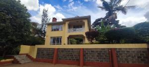 4 bedroom Bungalow Houses for rent Waiyaki way Mountain View Nairobi