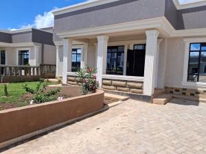 5 bedroom Houses for sale Karen Nairobi