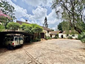 4 bedroom Houses for sale Thigiri Nairobi