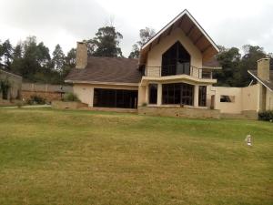 4 bedroom Houses for sale Karen Nairobi